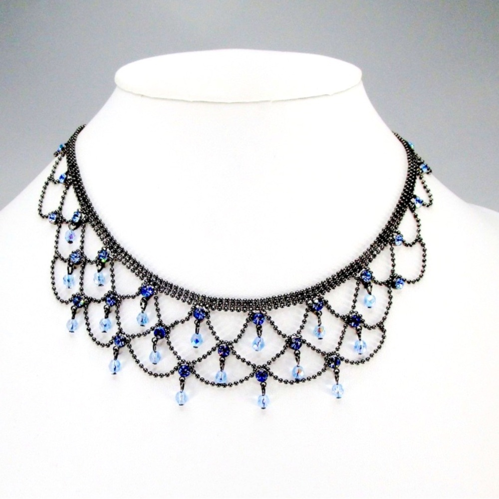 Lia Sophia Silver Tone necklace Web Bib 15-19 Inch Adjustable Vintage Necklace